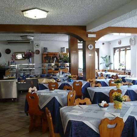 Albergo Mirella Belluno Exterior foto